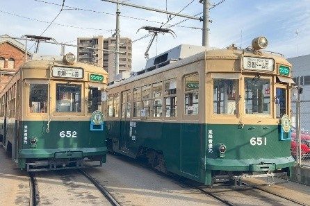 A Hiroshima streetcar