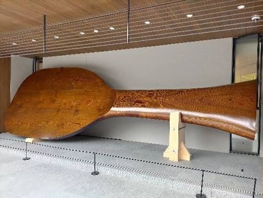 The giant shamoji of Miyajima