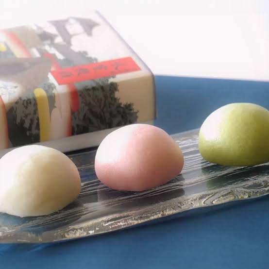 Red, white and green Himuro manju
