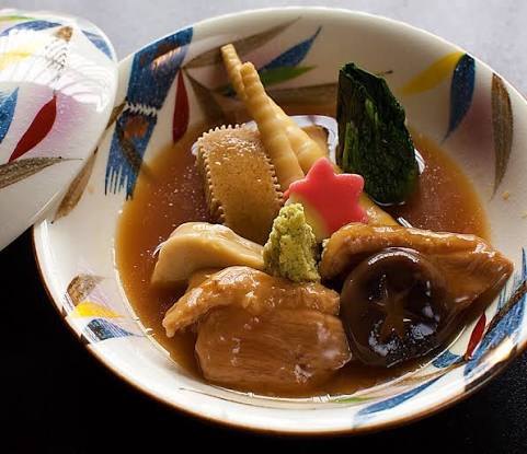 Jibuni stew served in a lacquer bowl
