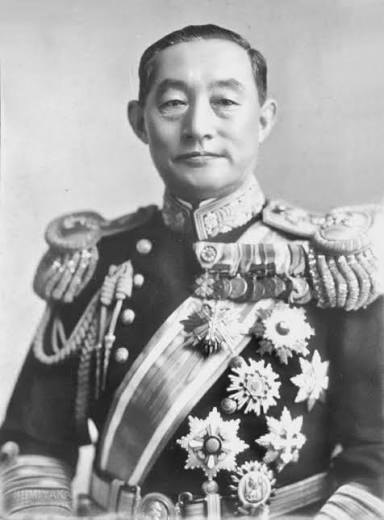 Portrait photograph of Yonai Mitsumasa