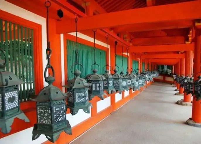 The Middle Gate and corridor of Kasuga Taisha