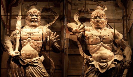 The guardian kings of the Great South Gate