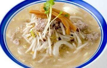 Miso ramen topped with bean sprouts