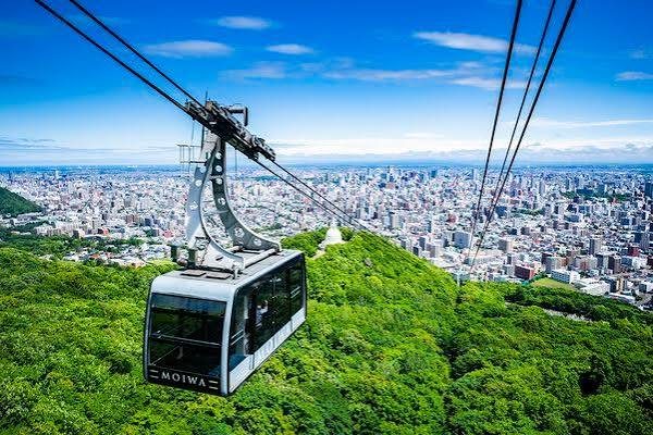 Mt. Moiwa Ropeway above Sapporo