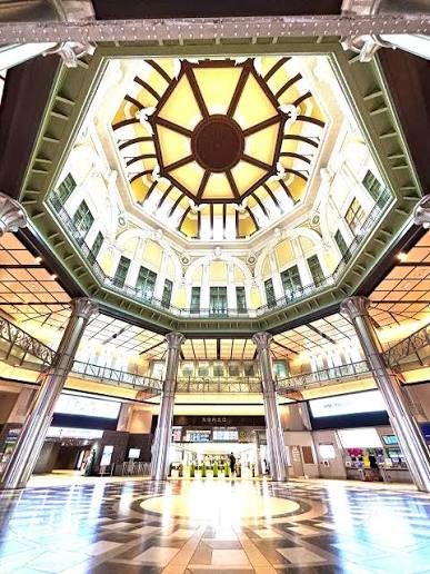 The dome ceiling of Tokyo Station